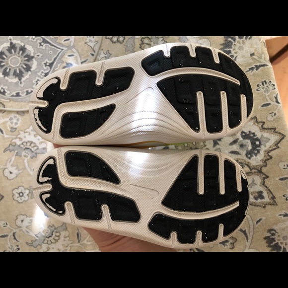 Nike Revolution 3 - Picture 3 of 5